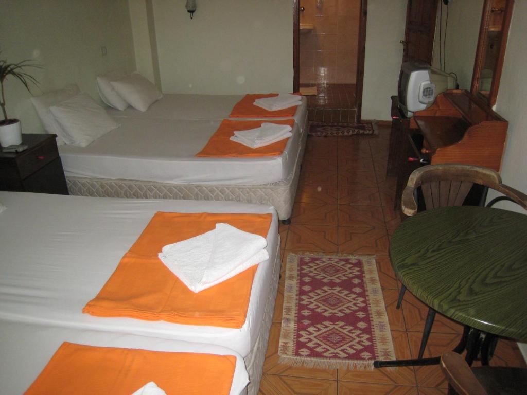 Paris Hotel Selçuk Chambre photo