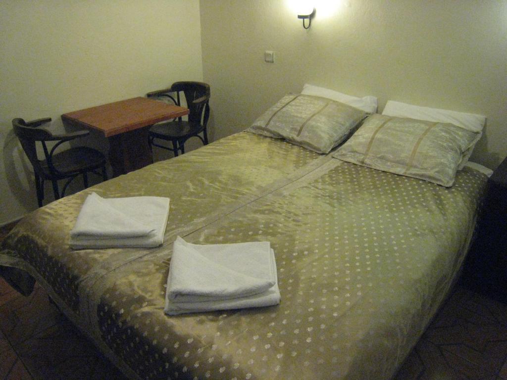 Paris Hotel Selçuk Chambre photo