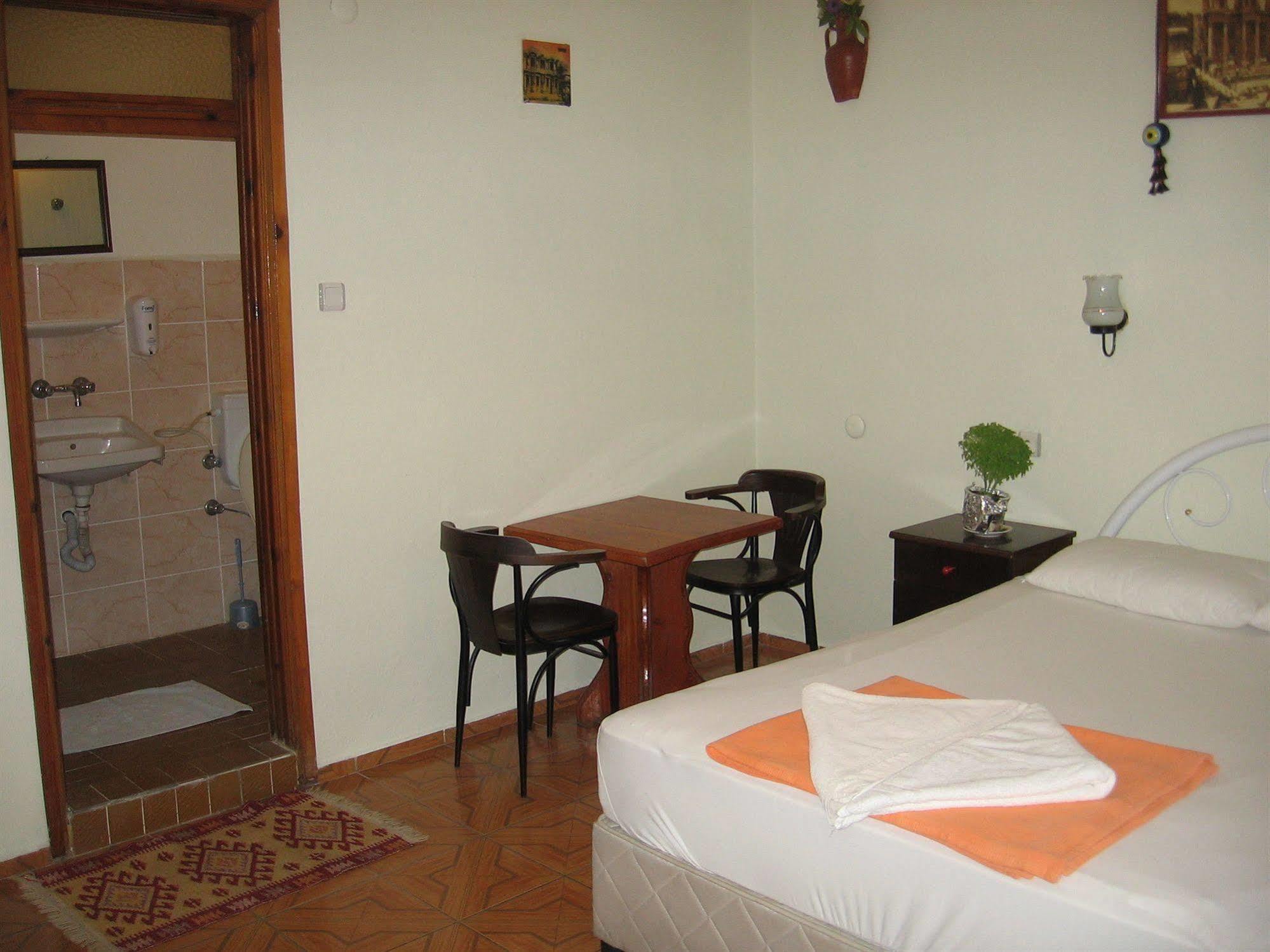 Paris Hotel Selçuk Extérieur photo