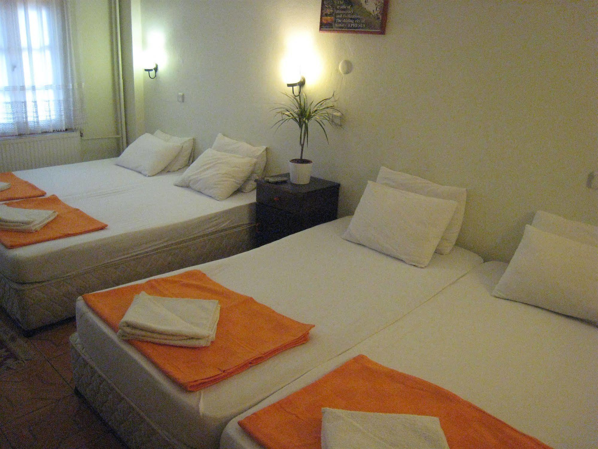 Paris Hotel Selçuk Extérieur photo